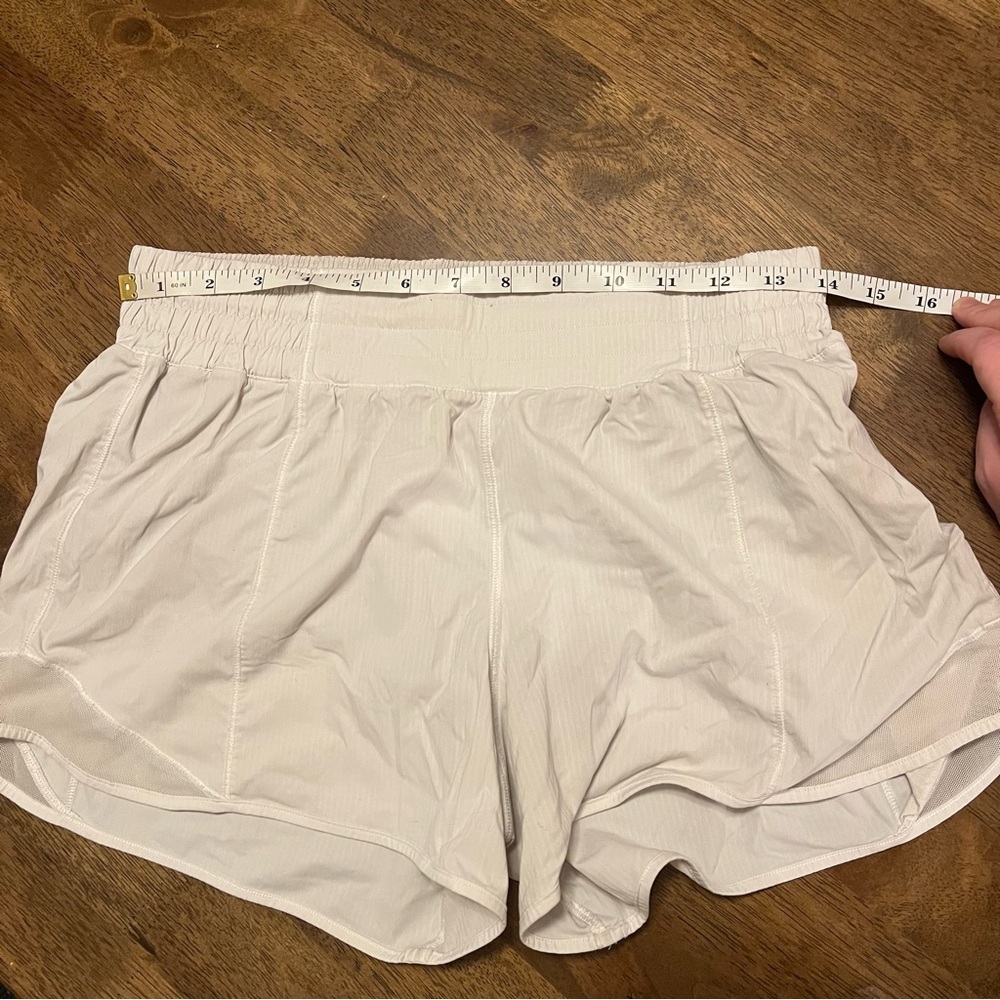 Lululemon Hotty Hot Short *High-Rise Long 4"
White Size 6 - Picture 5 of 16